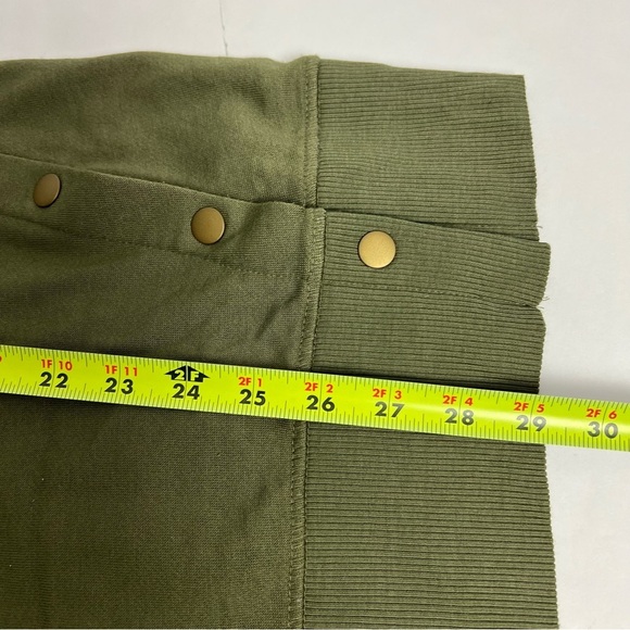 MAURICES Women’s Pullover Turtleneck Top Sz Small “Sweatshirt Like” Army Green - Picture 11 of 11